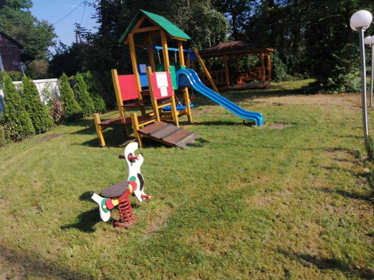 Hotel Zakliki クラクフ エクステリア 写真