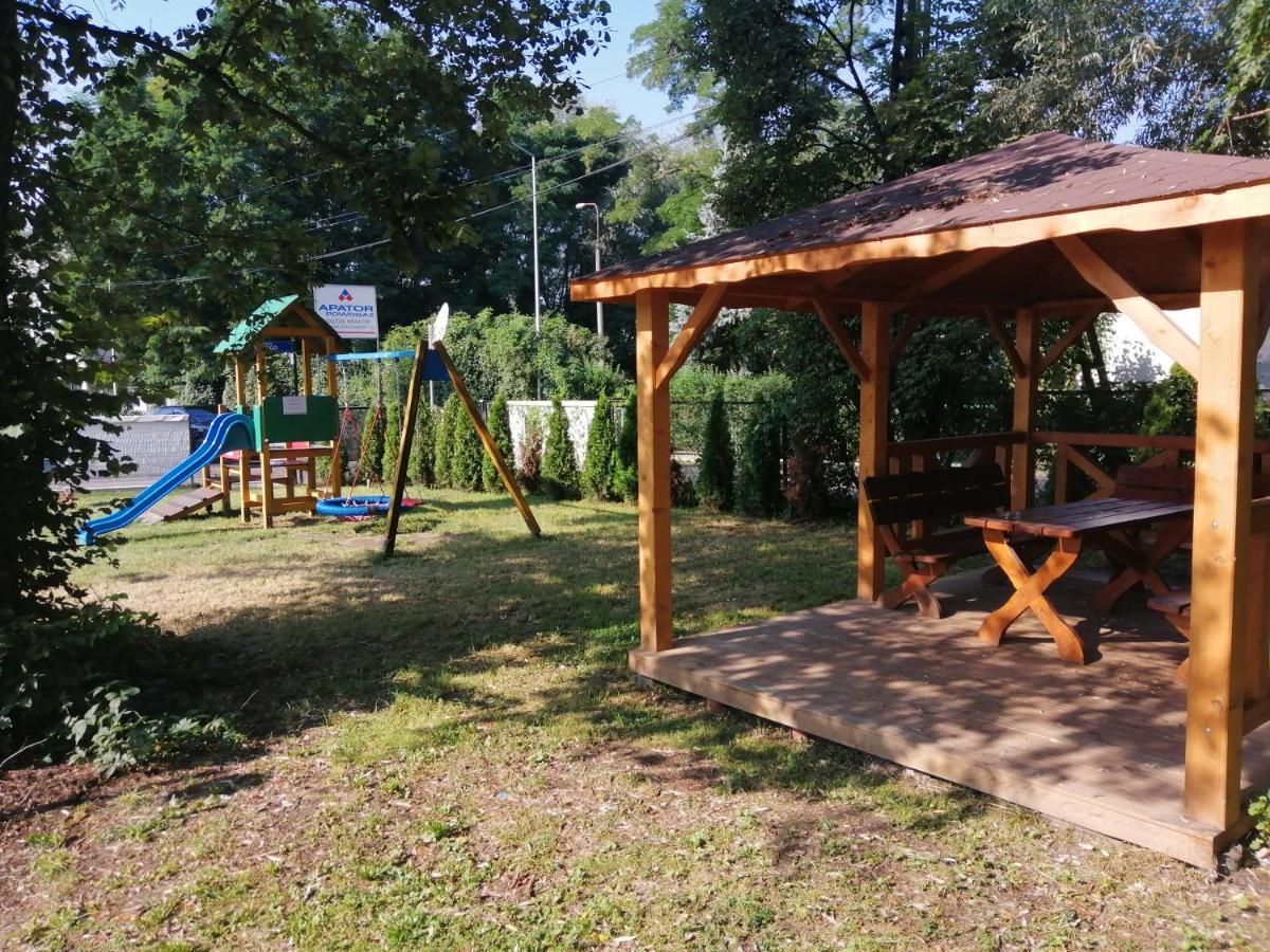 Hotel Zakliki クラクフ エクステリア 写真