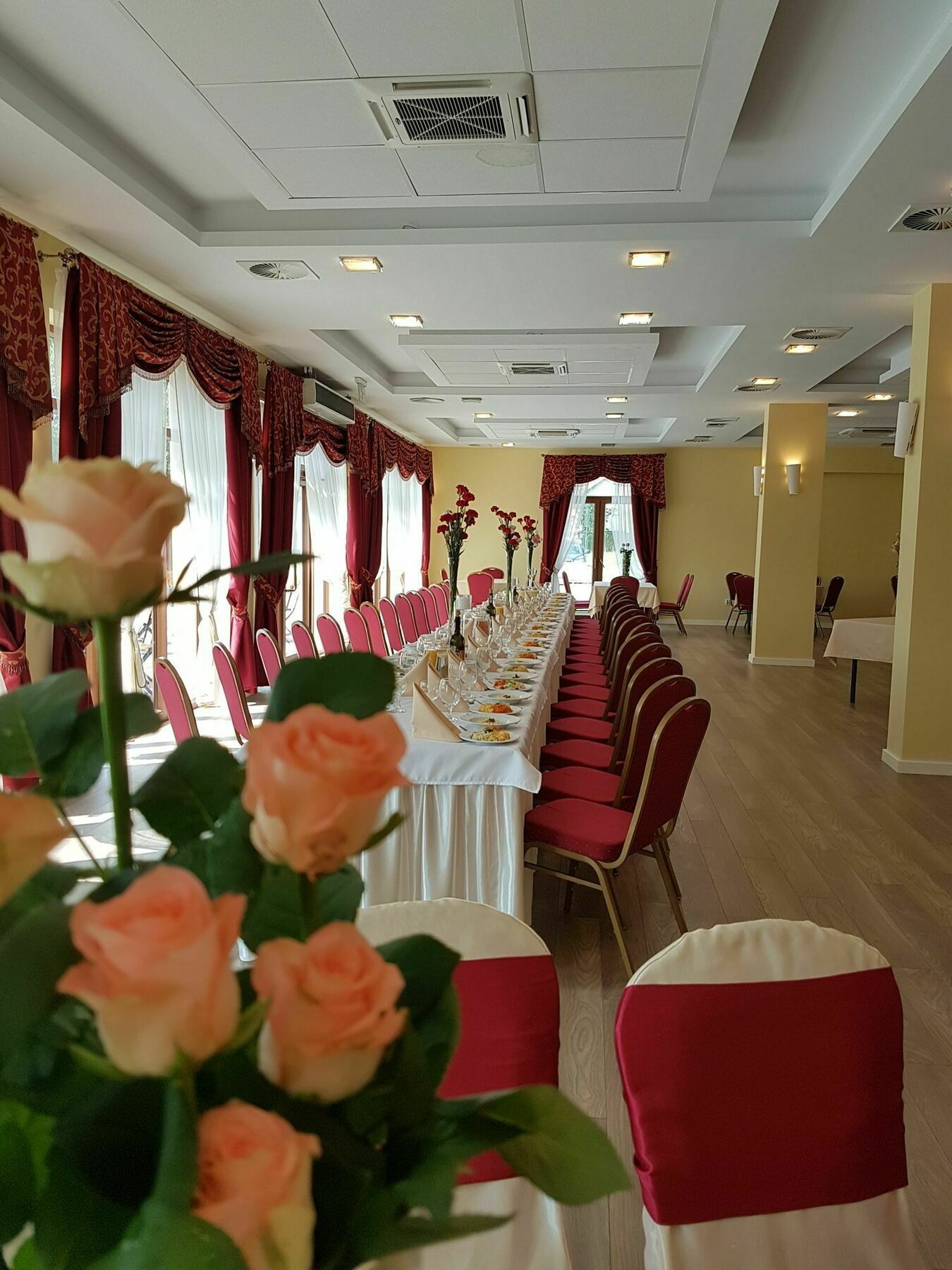 Hotel Zakliki クラクフ エクステリア 写真
