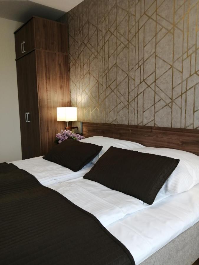 Hotel Zakliki クラクフ エクステリア 写真